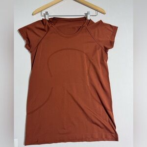 Lululemon Athletica Swiftly Tech short Sleeve Shirt